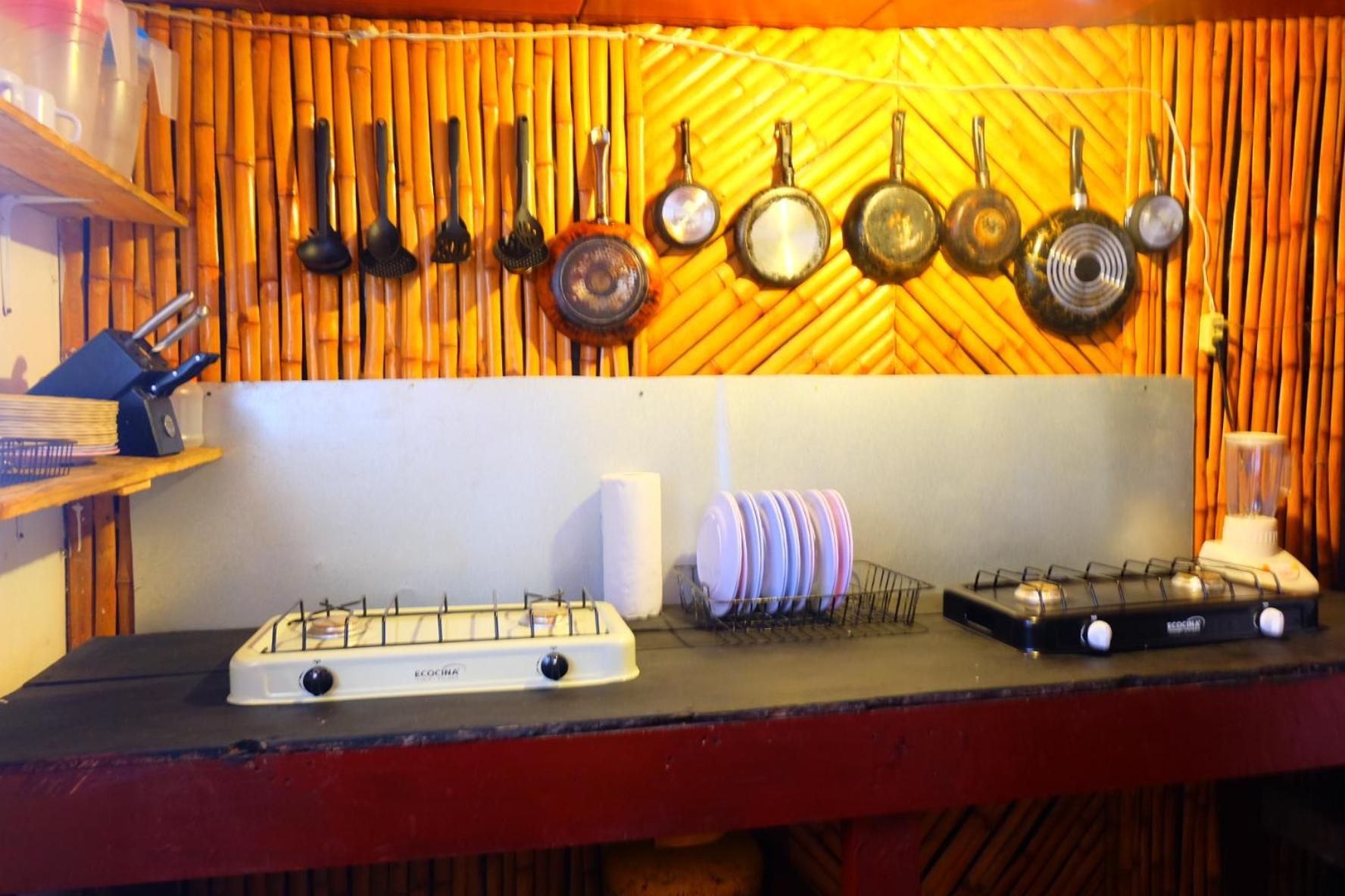 Deakachimba Hostel غرناطة المظهر الخارجي الصورة