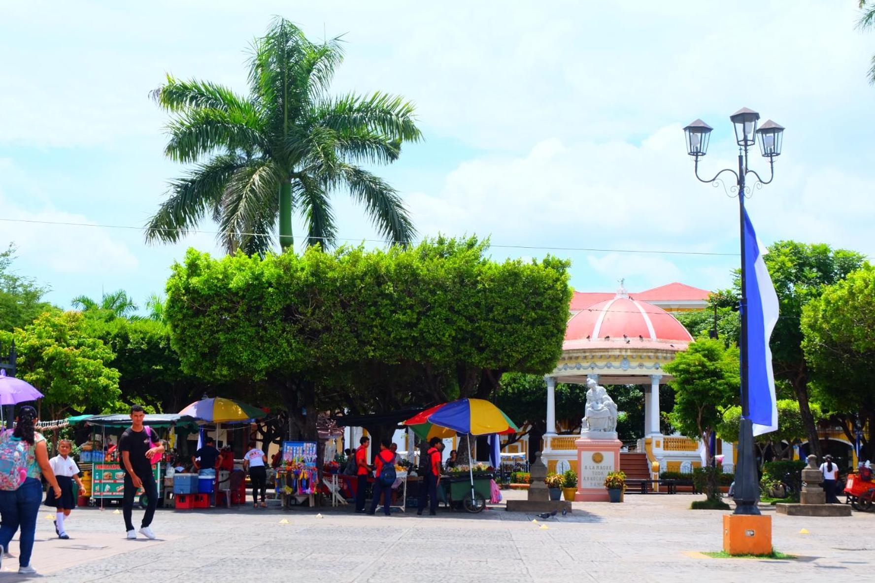 Deakachimba Hostel غرناطة المظهر الخارجي الصورة