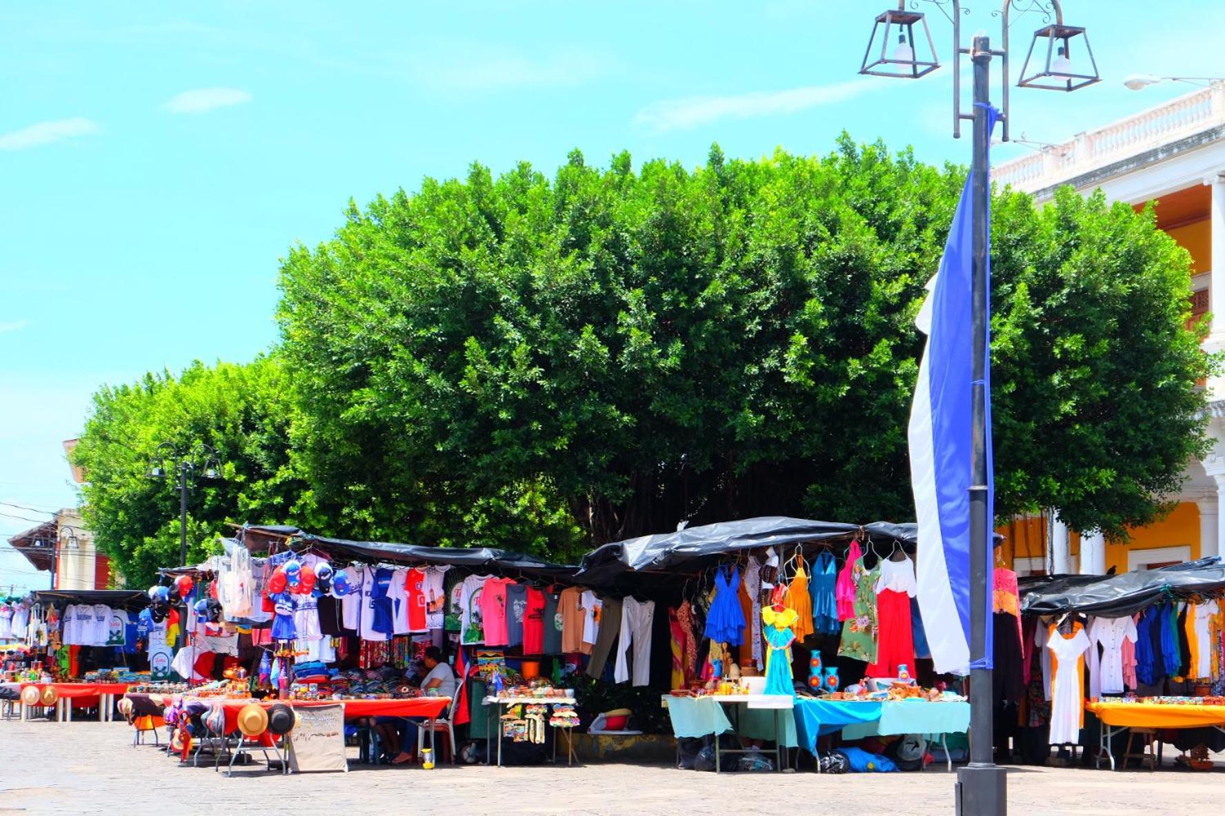 Deakachimba Hostel غرناطة المظهر الخارجي الصورة